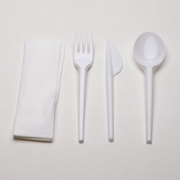 Sztućce - nóż widelec łyżka serwetka  dla gastronomii